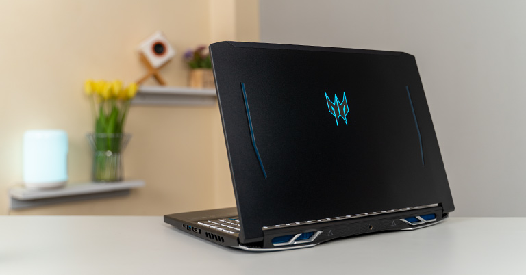 Acer Predator Helios 300 (2021) Review: Gaming Power Meets Classic Design