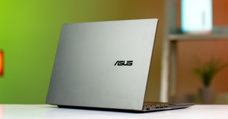 Asus Zenbook 14 (Q415) Review: A Premium Ultrabook Under 1 Lakh Rupees