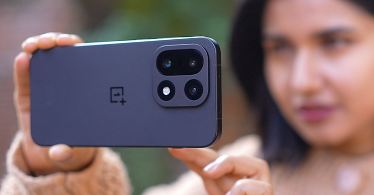 OnePlus 15 Review: A Flagship Powerhouse With One Notable Shortcoming