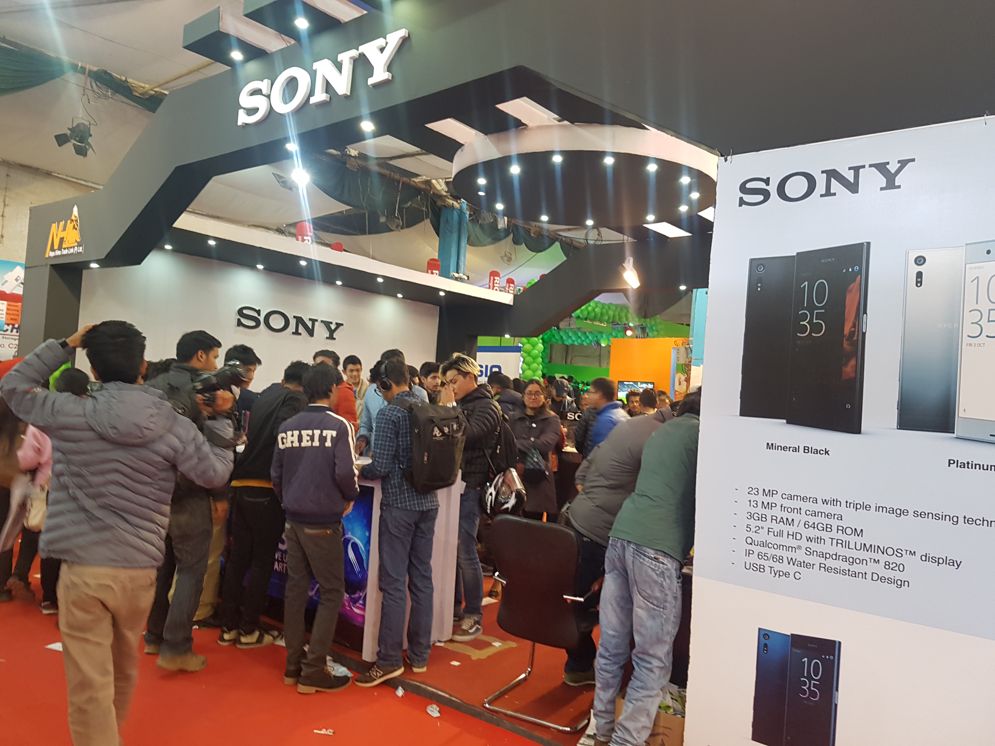 Sony Smartphone Deals at CAN Info-Tech: Up to 30% Off With Free Accessories